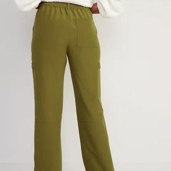Old Navy High-Waisted  StretchTech Water-Repellent Straight Cargo Pants New - Picture 4 of 13